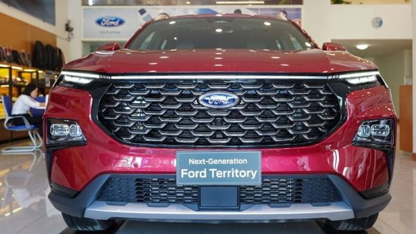 Ford Territory Titanium X 2023 giá bán khuyến mãi, hình ảnh xe