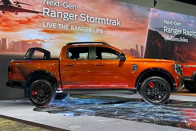 ford ranger stormtrak 20l 44 at 2024 muaxegiatot com 6 - Ford Ranger Stormtrak 2024 - Bước nhảy vọt ấn tượng trên “đường đua” xe bán tải